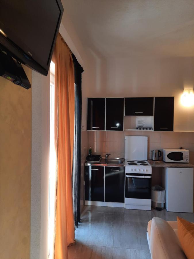 Apartmani Vila Aleksandar Budva Exterior foto