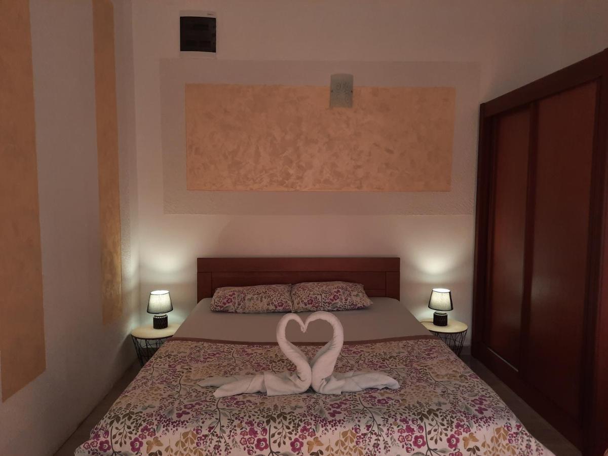 Apartmani Vila Aleksandar Budva Exterior foto