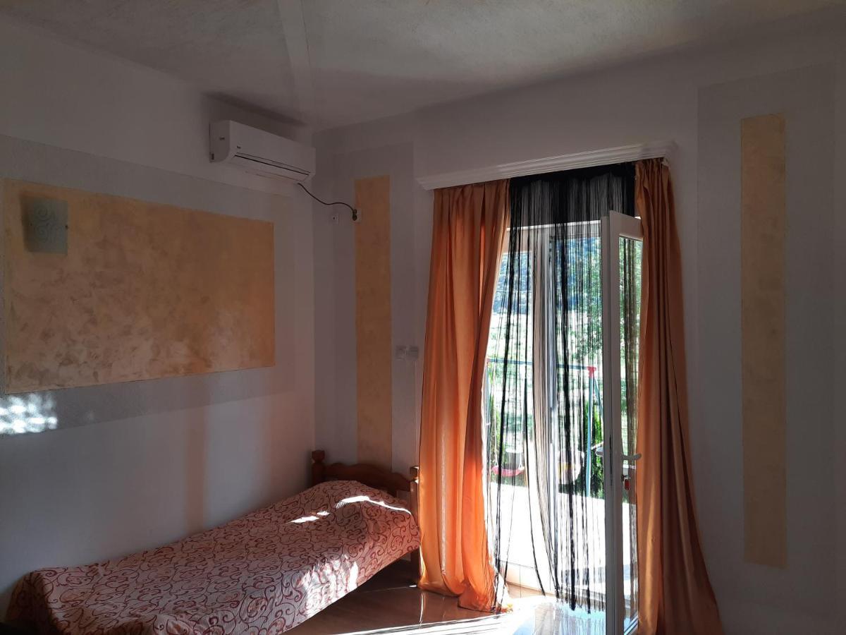 Apartmani Vila Aleksandar Budva Exterior foto