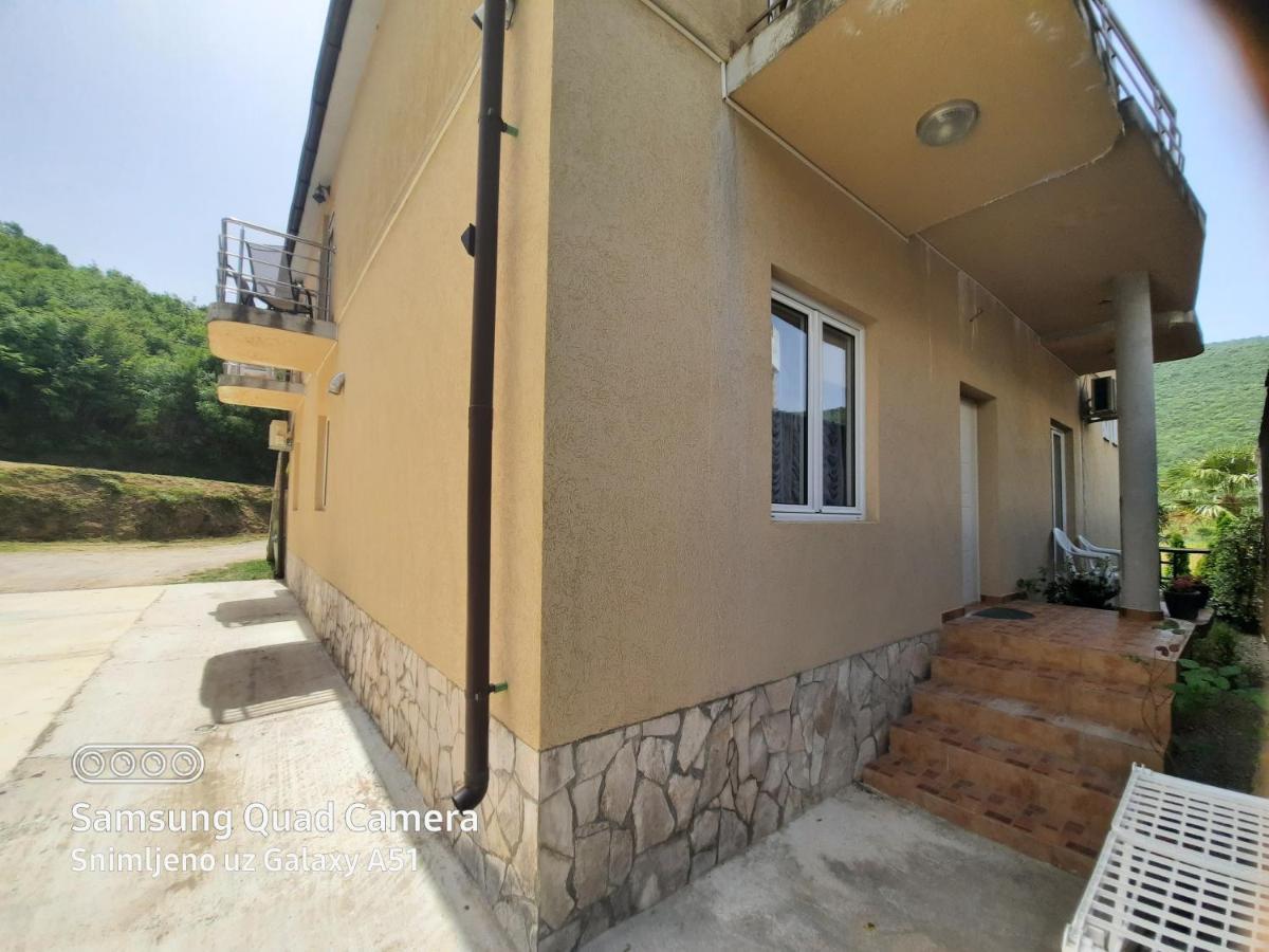 Apartmani Vila Aleksandar Budva Exterior foto