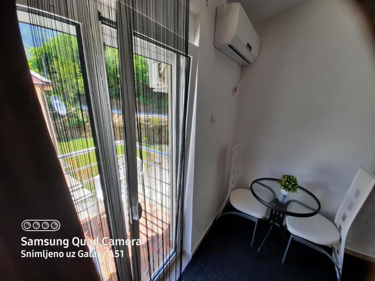 Apartmani Vila Aleksandar Budva Exterior foto
