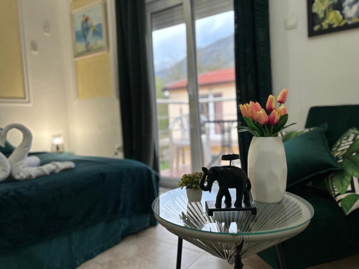 Apartmani Vila Aleksandar Budva Exterior foto