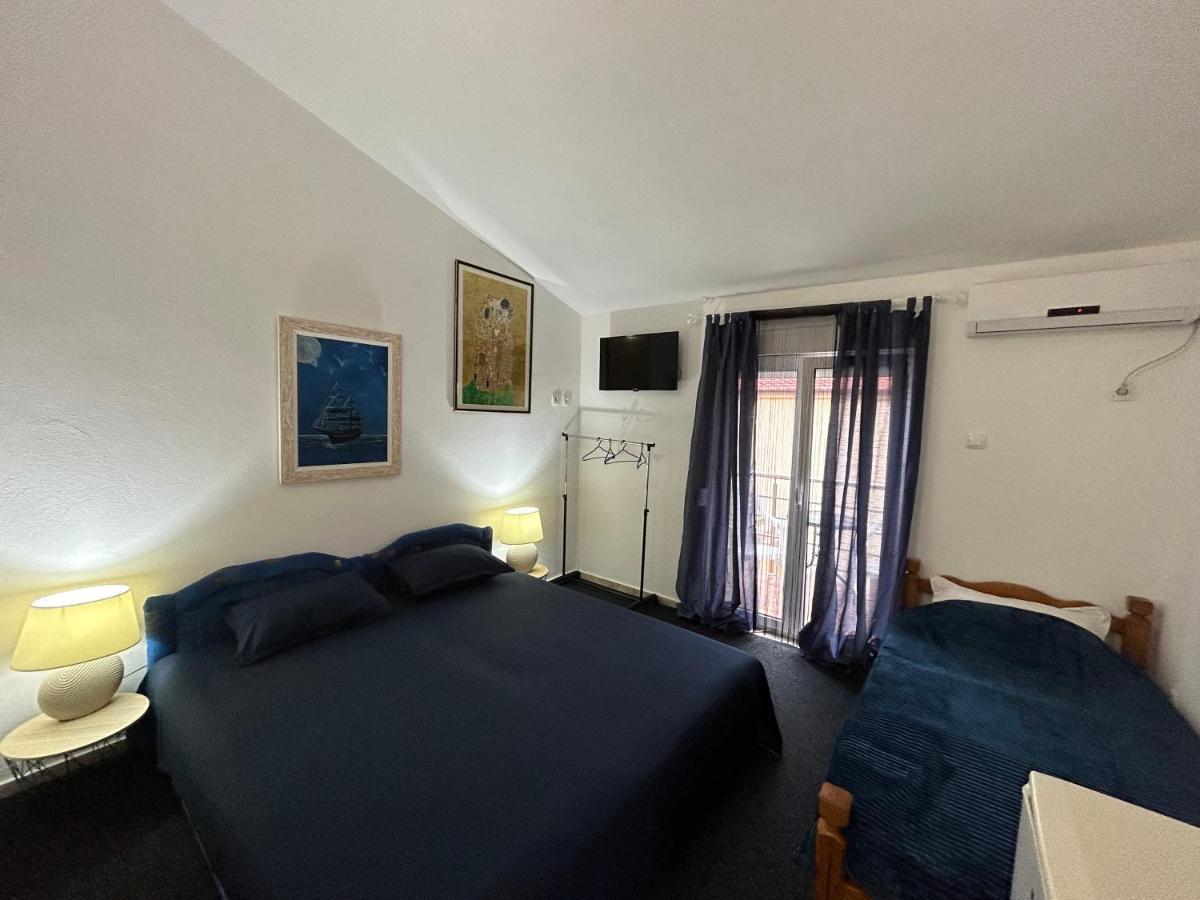 Apartmani Vila Aleksandar Budva Exterior foto