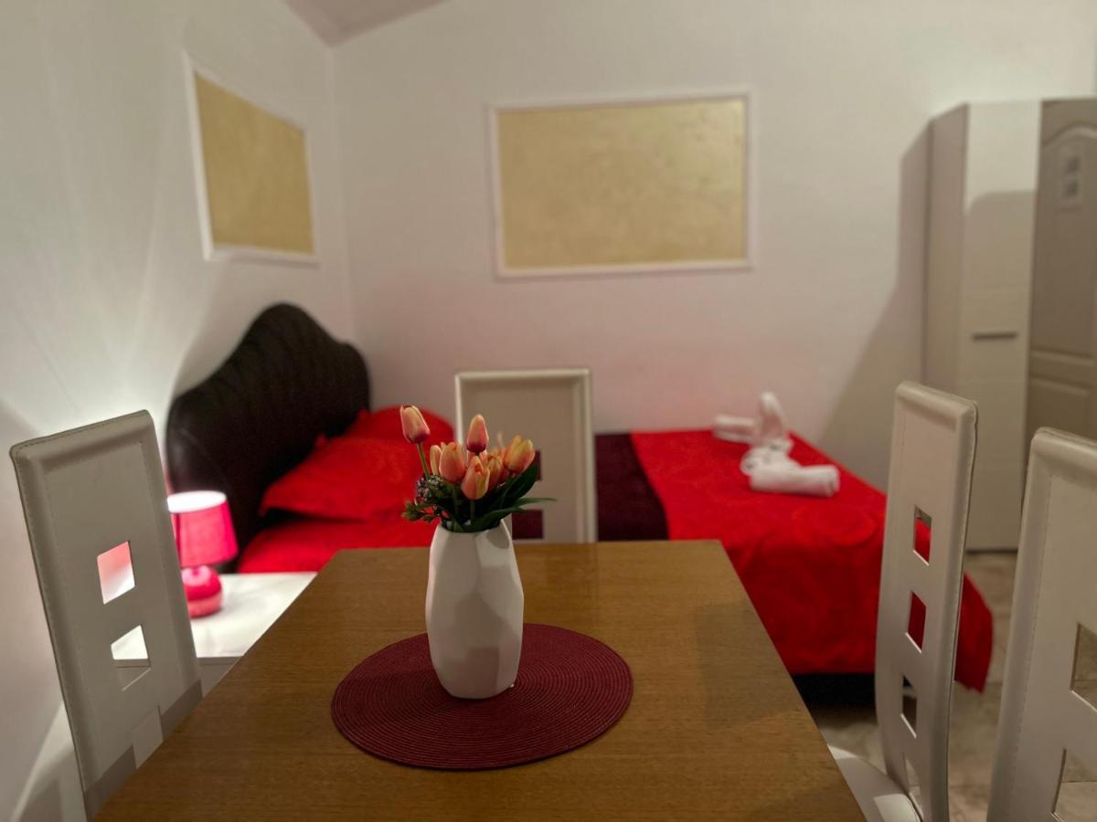 Apartmani Vila Aleksandar Budva Exterior foto