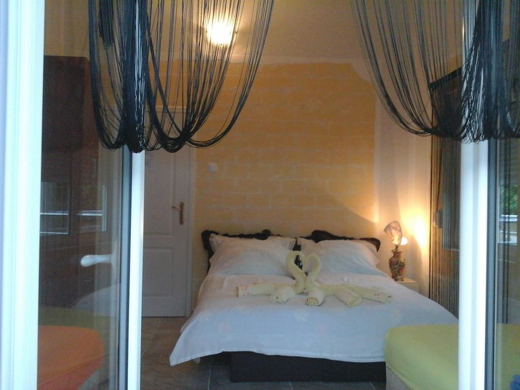 Apartmani Vila Aleksandar Budva Cameră foto
