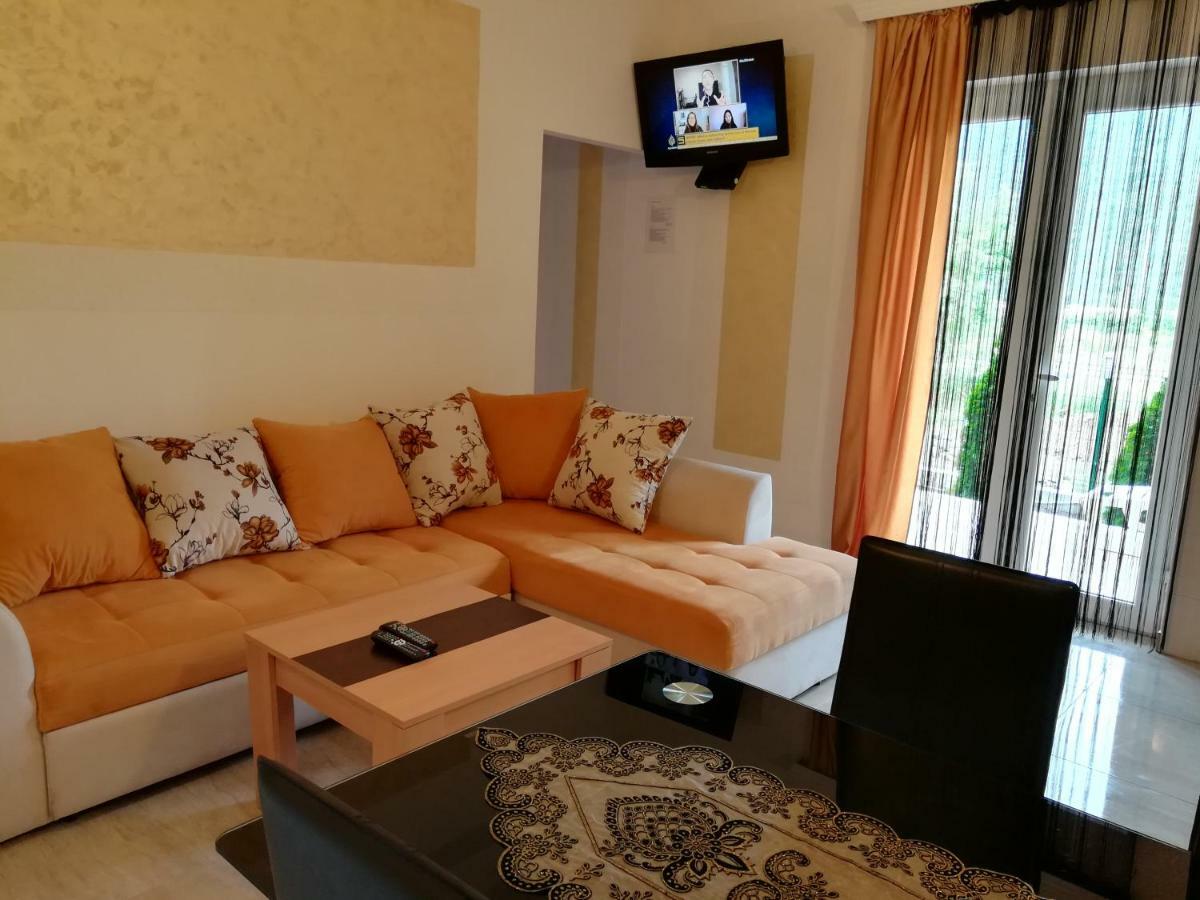 Apartmani Vila Aleksandar Budva Exterior foto